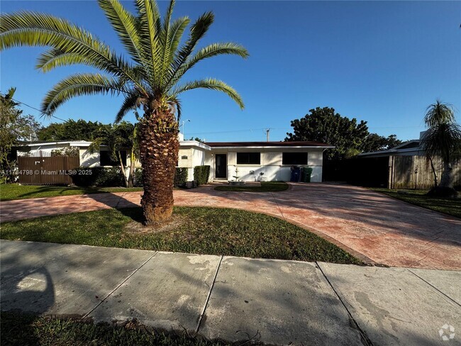 Building Photo - 12635 SW 84th Avenue Rd Rental