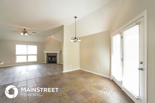 Photo - 13524 Gramercy Park Pl