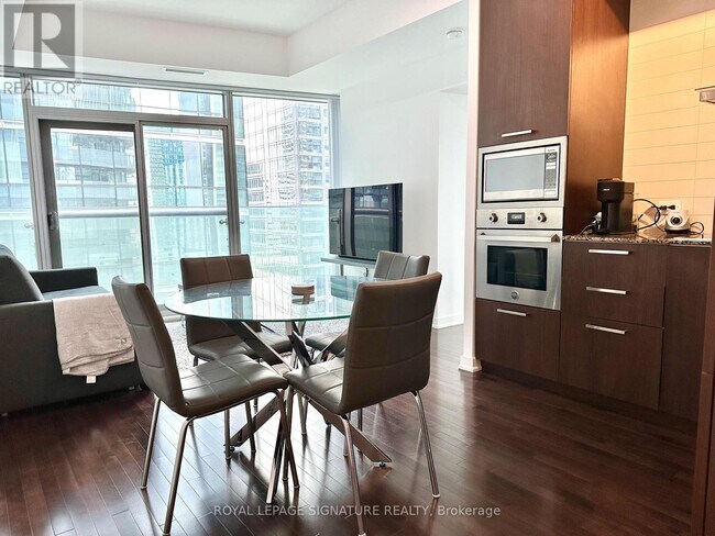 Photo - 14 York St Unit 1310