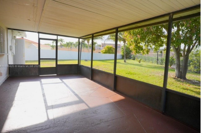 Photo - 716 NE 7th St