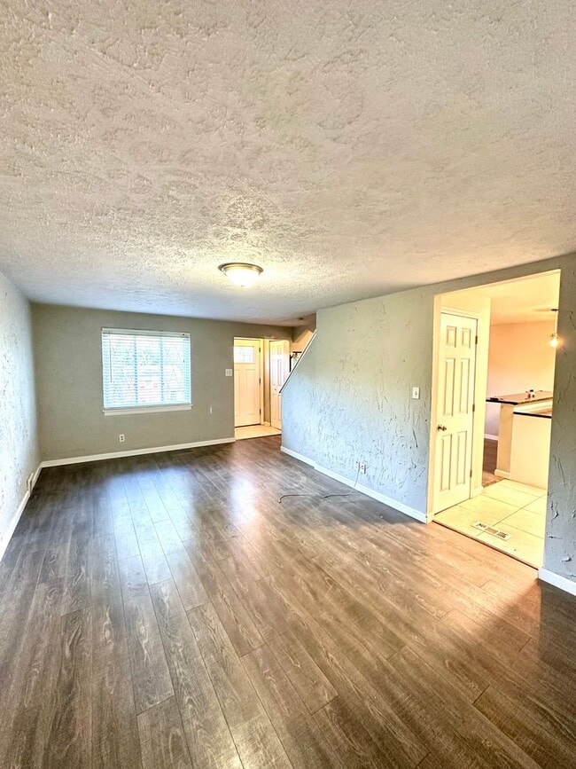Photo - 481 Filmore Rd