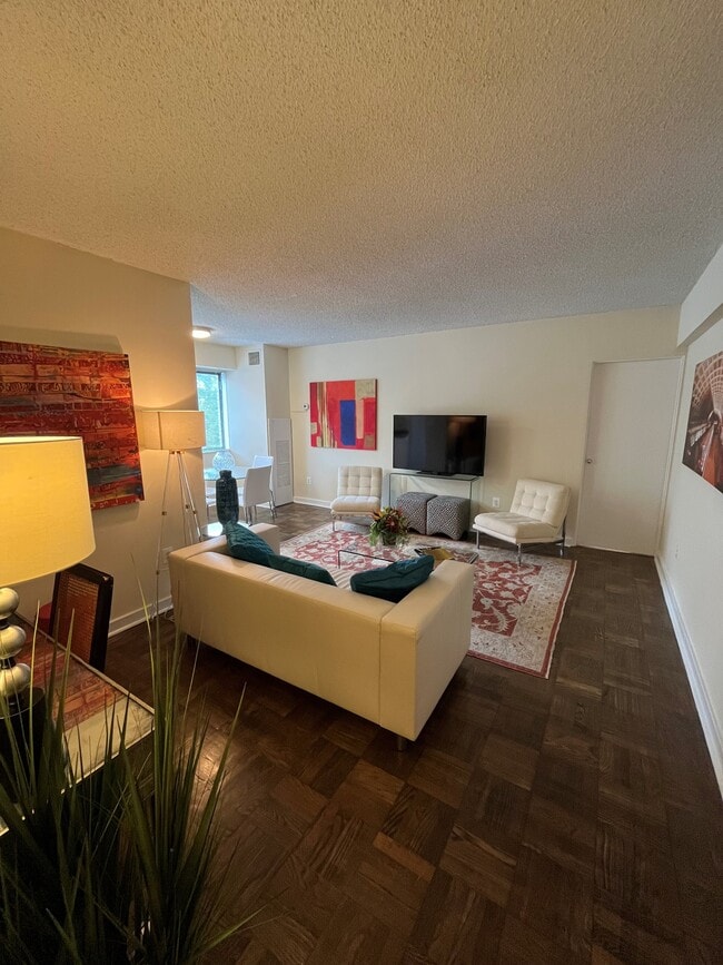 Photo - Washington House