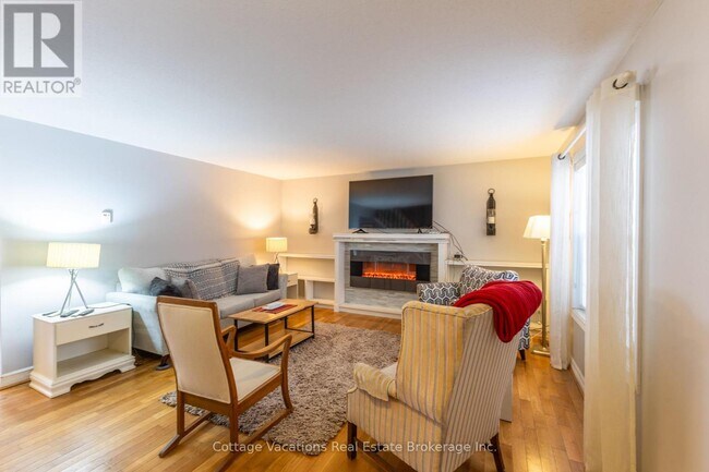 Photo - 26 Shaw Crescent