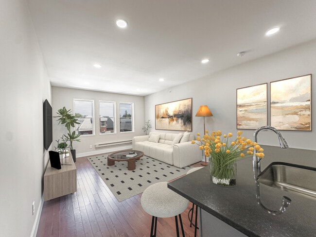 Building Photo - 1806 W Ontario St Rental