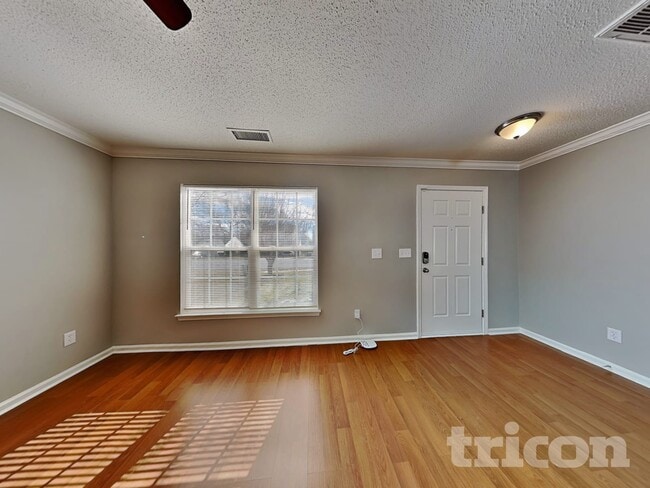 Photo - 124 Grayland Rd
