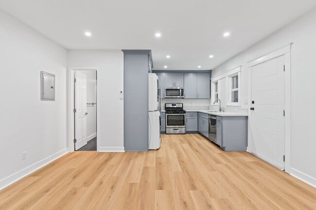 Photo - 526 Lime Ave Unit A