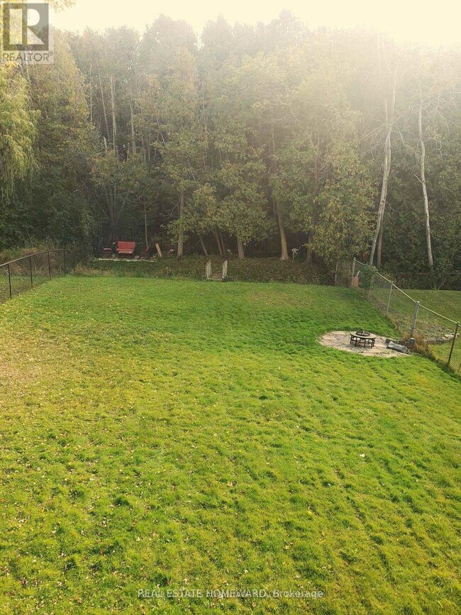 Photo - 932 Elgin St