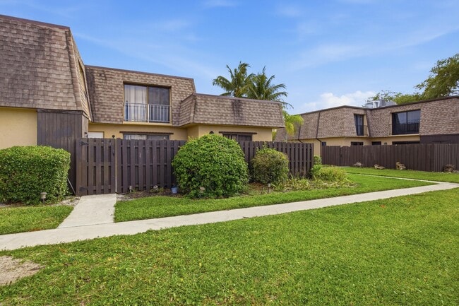 Photo - 4102 Waterview Cir