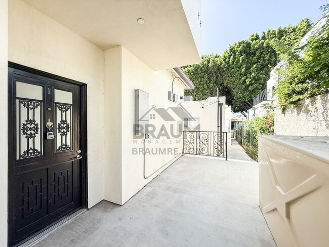 Photo - 1423 Franklin St Unit 1