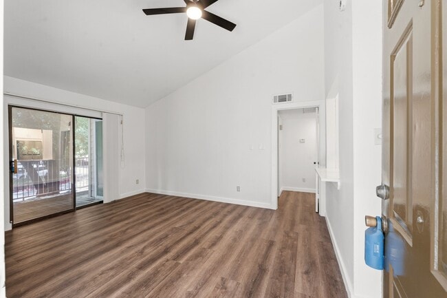 Photo - 3500 Tangle Brush Dr Unit 56
