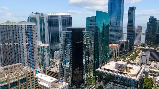 Photo - 1060 Brickell Ave Unit 1605