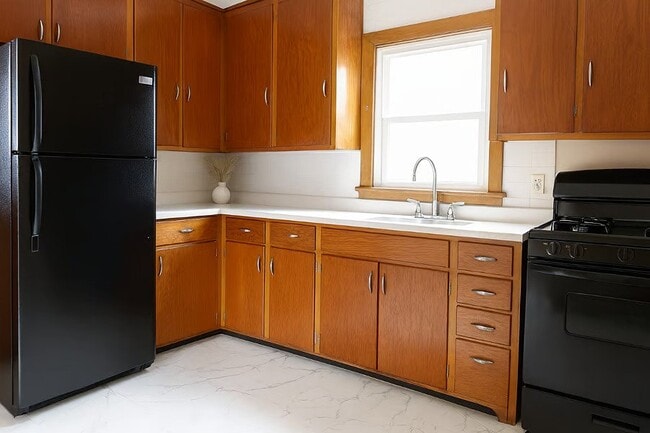 51 S 11th St Unit 2