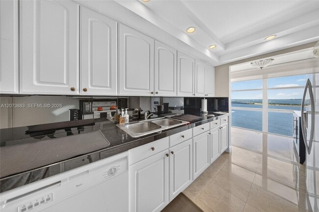 Photo - 1915 Brickell Ave