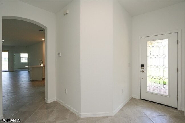 Photo - 2599 Vine Ave