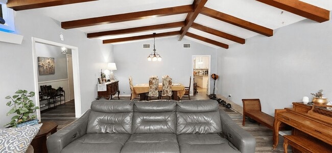 Photo - 1139 Mainland Dr