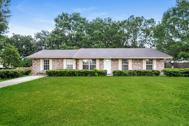 Photo - 3412 Groveview Dr