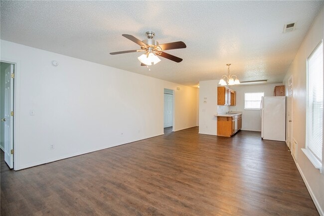 Photo - 2509 Parkcrest Dr
