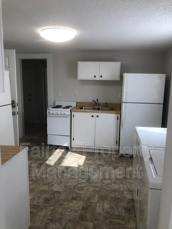 Photo - 301 E Lawson St