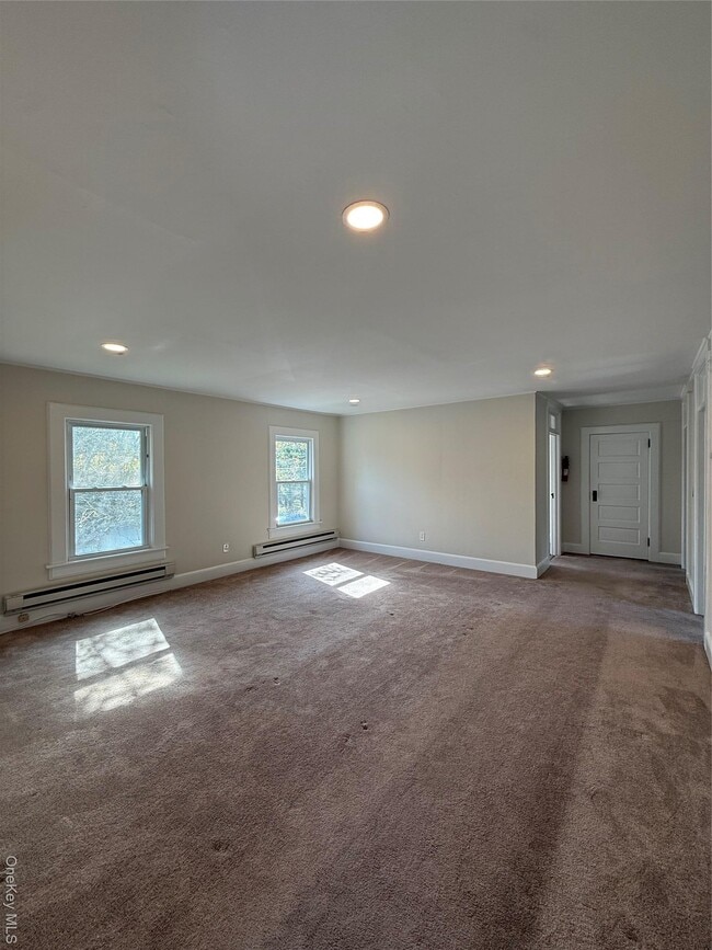 Photo - 50 Hurds Corners Rd Unit 8