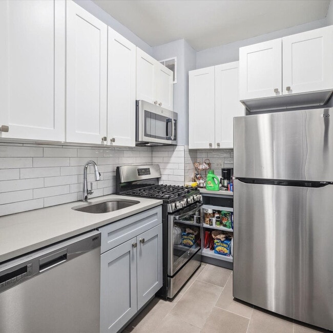 Luxury Kitchen in Upper East Side - The Ashford NYC