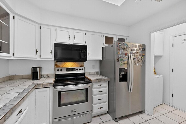 Photo - COMING SOON! Furnished 2 bedroom 2 bath Townhouse With A Bonus Room in a Great Location!