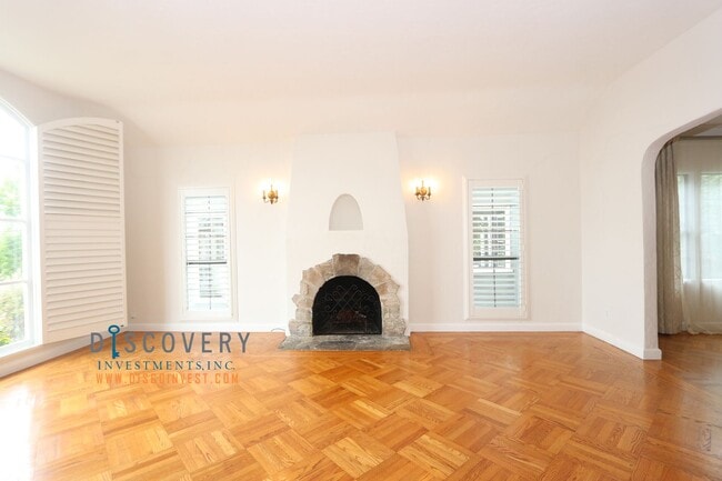 Photo - Oakmore Tudor with Large Backyard and Deck