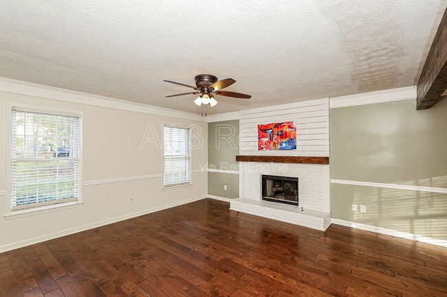 Photo - 721 Mattan Point