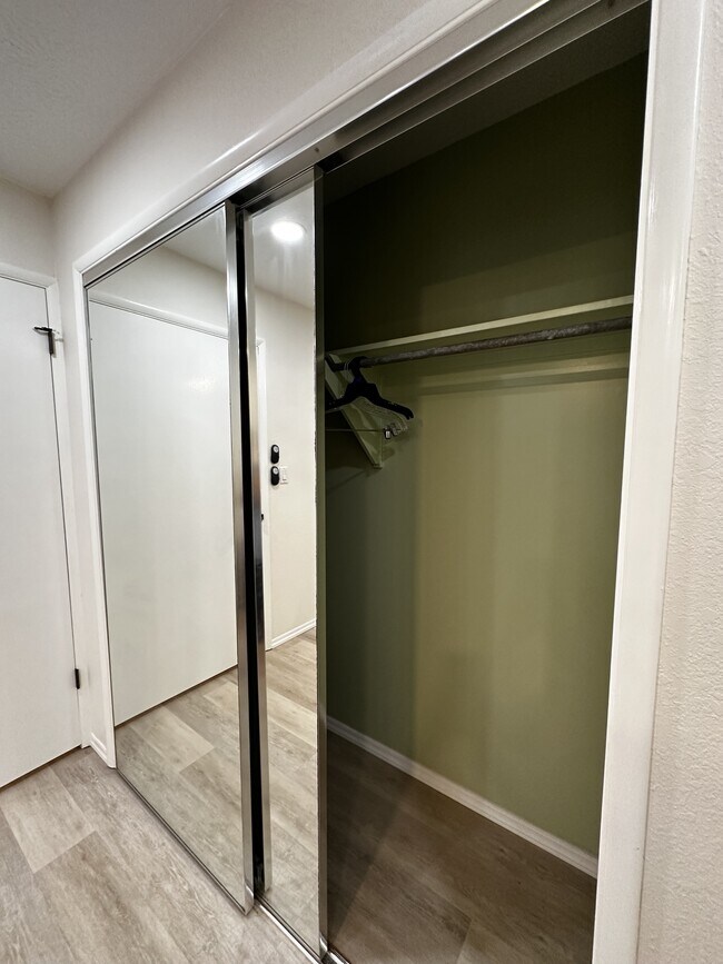 Photo - 92-1207-1207 Umena St