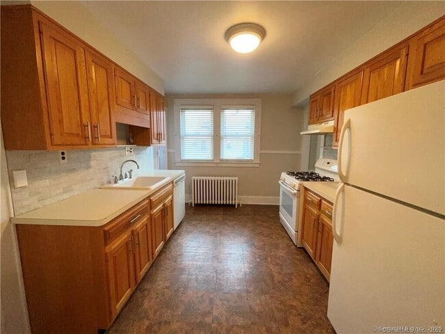 Photo - 59 Colonial Rd Unit 2