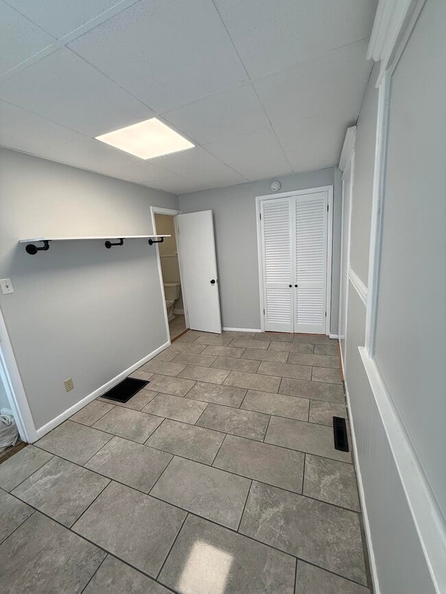 Photo - 7 Bacon St Unit side