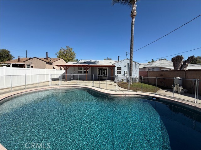 6547 Denny Ave
