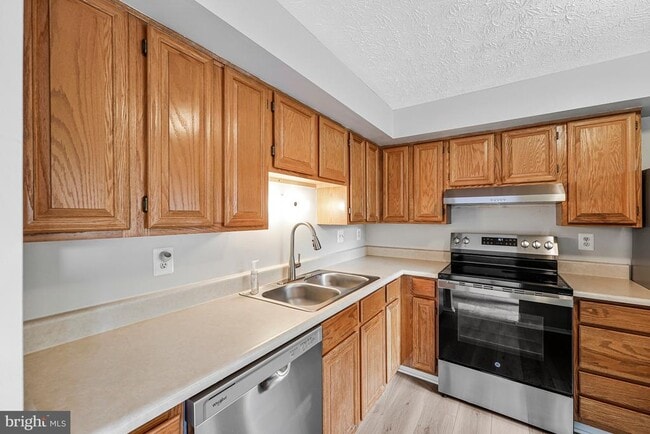 Photo - 8025 Tyson Oaks Cir