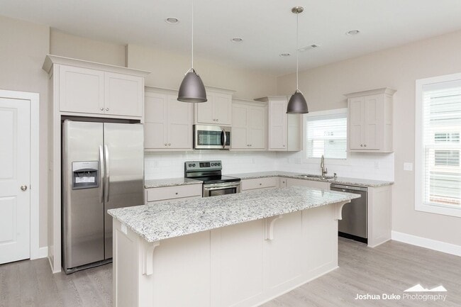 Photo - 4 Bedroom 4.5 Bathroom New Home!! Now offe...