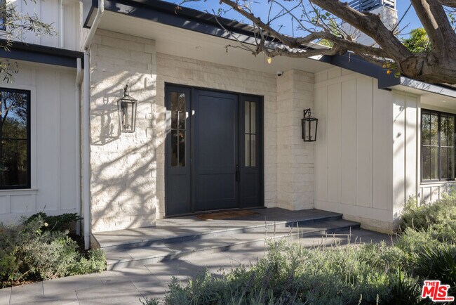 550 Spoleto Dr