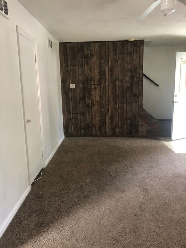 Photo - 20170 Priday Ave