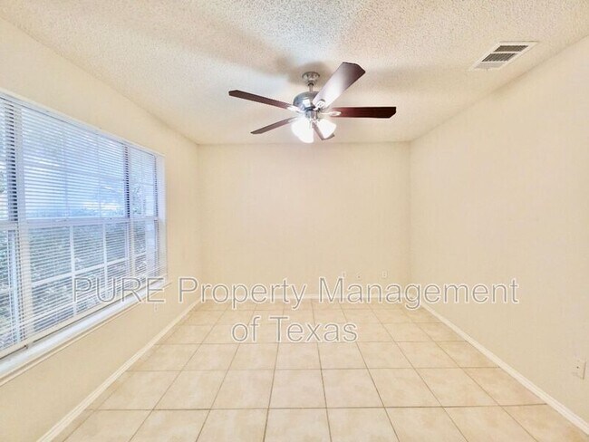 Photo - 1313 Terra St