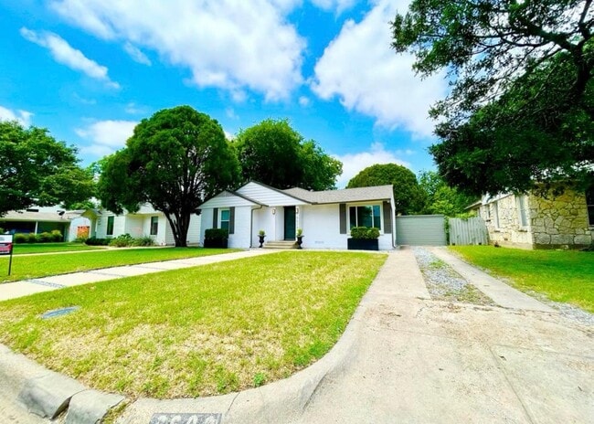 Photo - 6623 Kenwell St