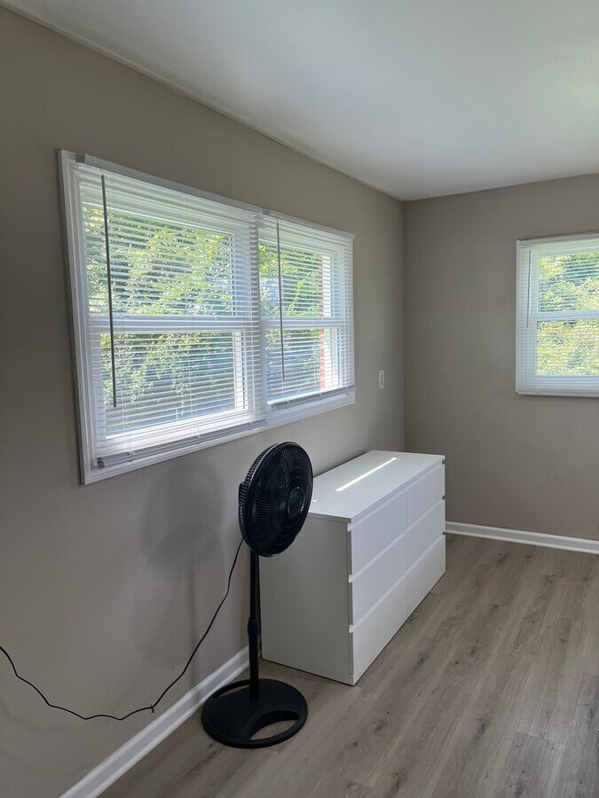 Photo - 2769 Sussex Dr