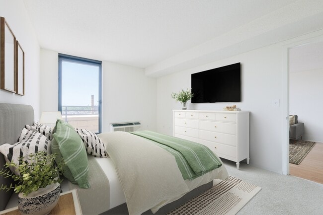 Photo - 77 Park Avenue