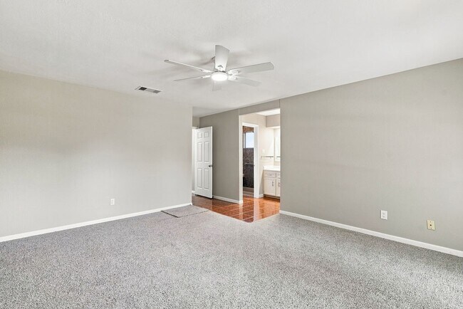 Photo - 15706 Cavendish Dr