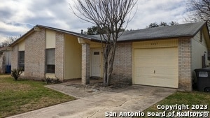 Photo - 5927 Cliff Rock Dr