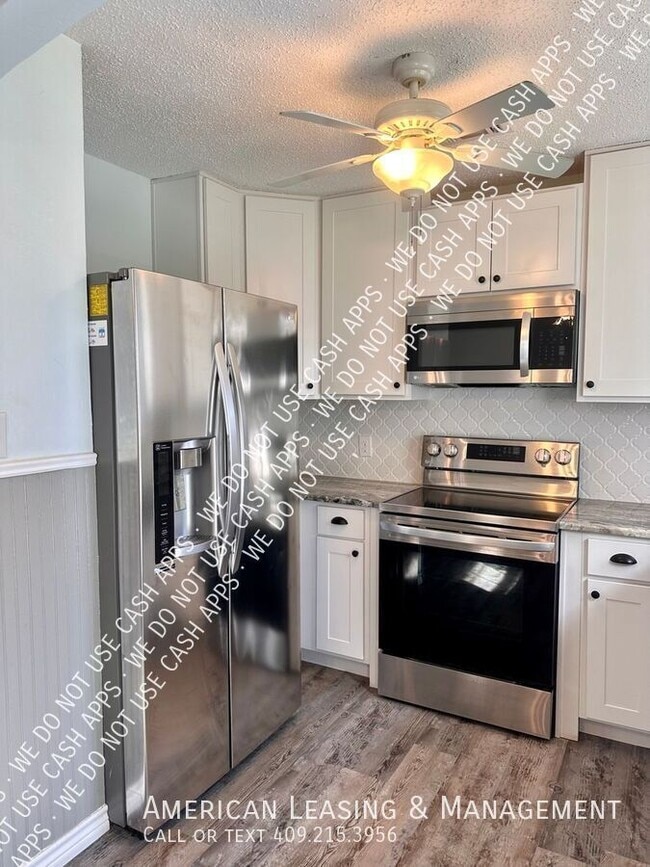 Photo - 819 Willow Oak St