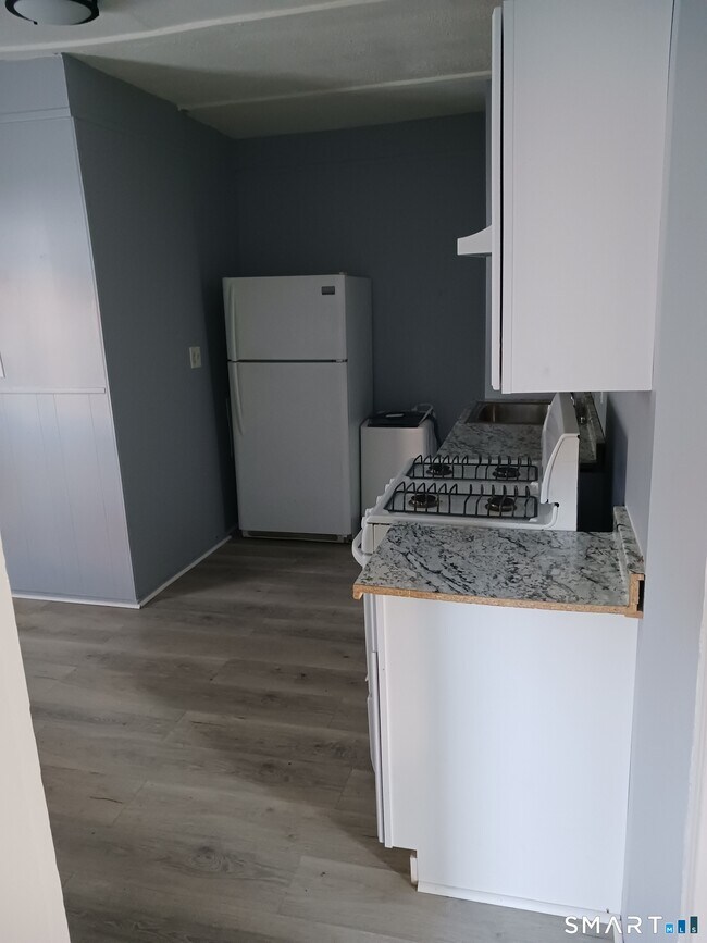 Photo - 28 Crescent St Unit 2