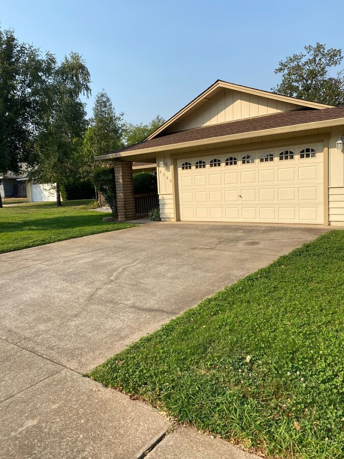 Photo - 3344 Flintwood Way