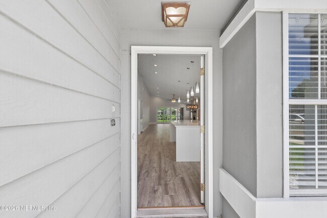 Photo - 204 Crosstern Ct
