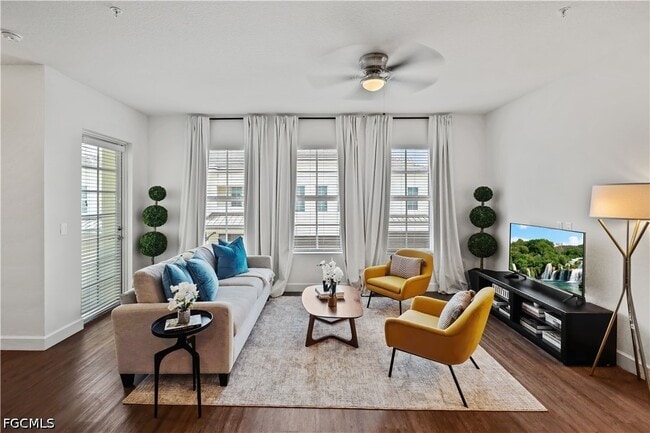 Building Photo - 12171 Treeline Ave Unit S2-303