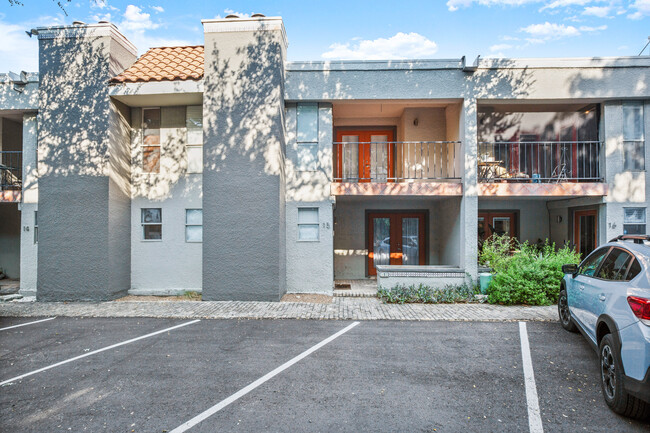 Building Photo - 1101 Shoal Creek Blvd Rental