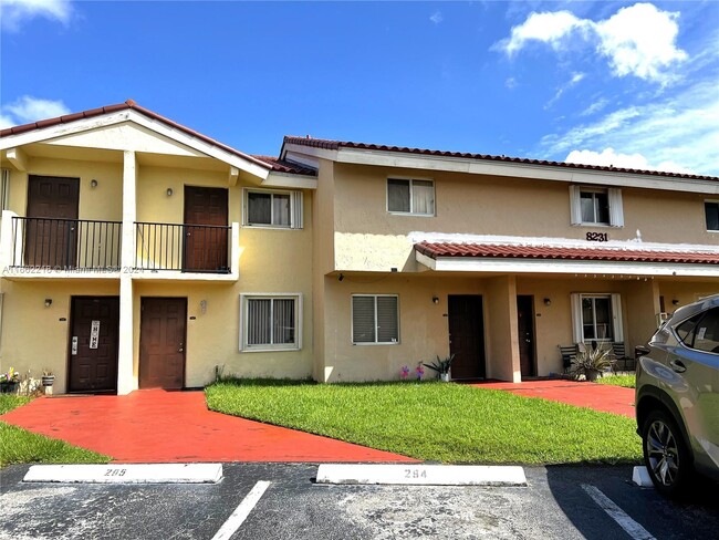 Photo - 8231 NW 5th Ln Condominio Unidad 269