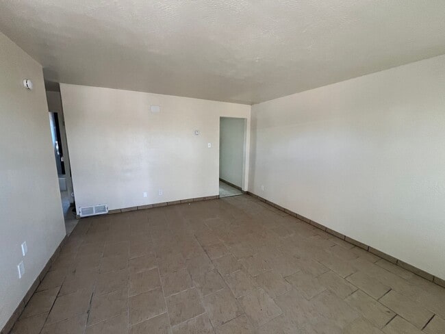 Photo - 540 Cardenas Dr SE Unit C