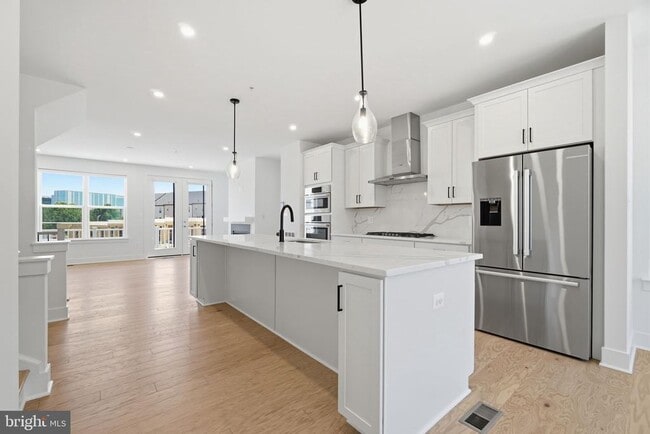 Photo - 10235 Dalmatian St